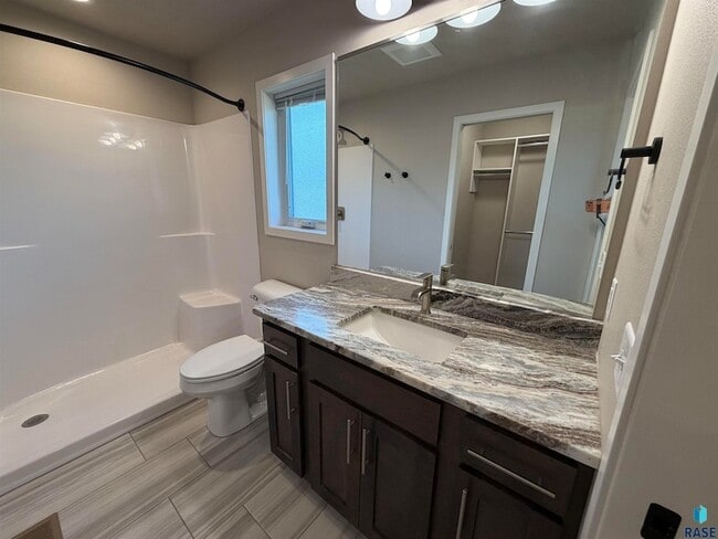 Building Photo - 2607 E Sunburst Dr
