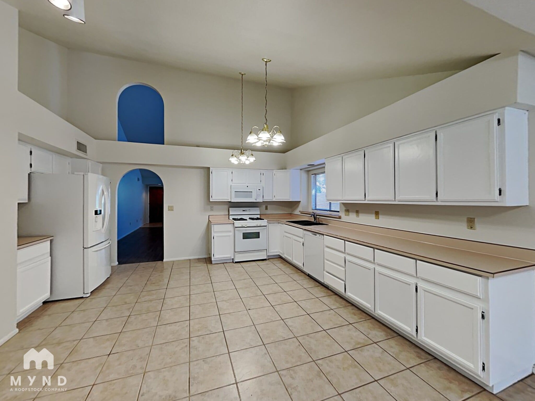 Building Photo - 10487 N Fairway Vista Ln