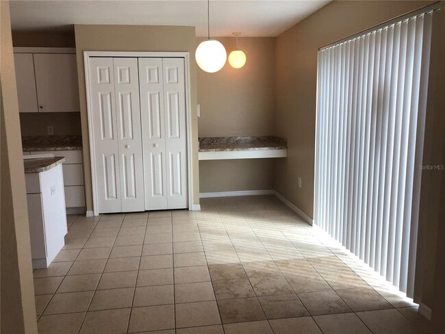 Building Photo - 30302 Double Dr