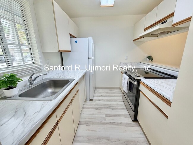 Building Photo - ham92115