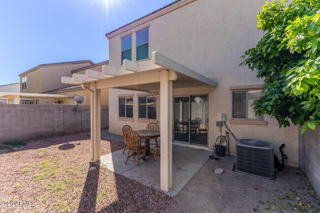 Building Photo - 7042 W Mercer Ln