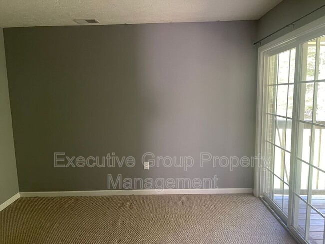 Building Photo - 115 Kenilworth Ct