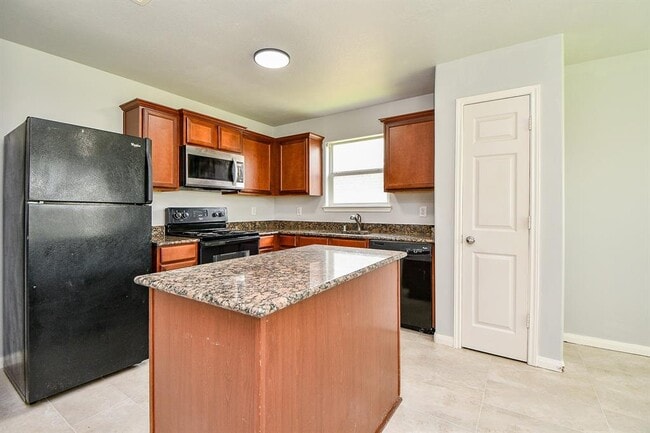 Building Photo - 6615 Poplar Rose Ct.