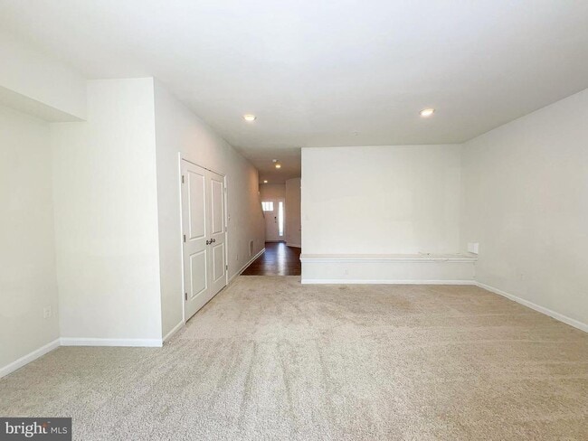 Building Photo - 1713 Red Fox Trl