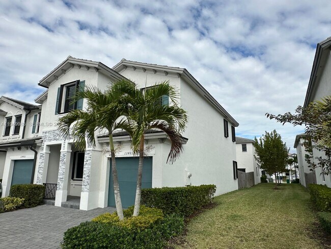 Building Photo - 13403 SW 287th Ter