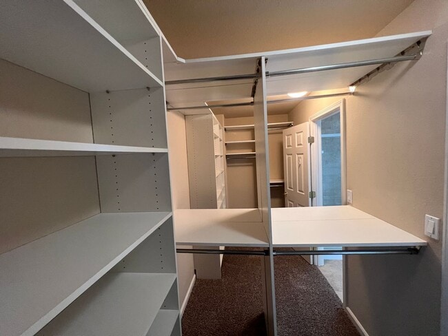 Building Photo - 3775 Millerton Pl