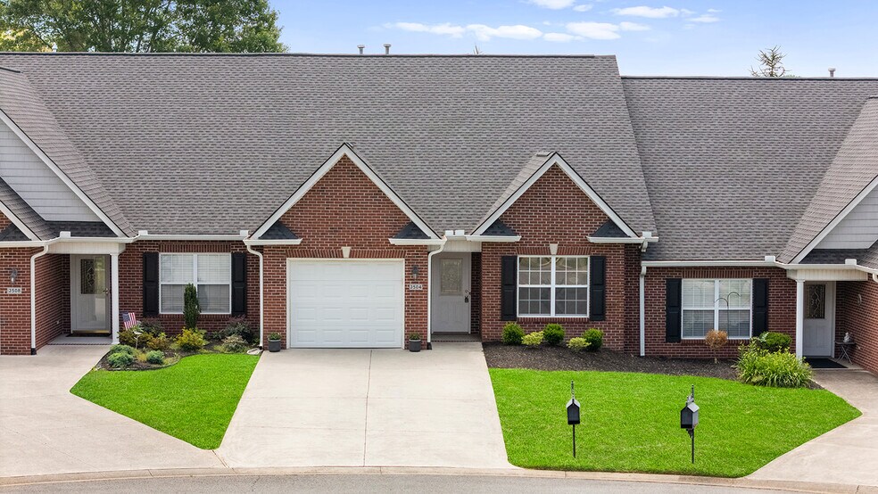 Primary Photo - 3504 Oak Villa Way