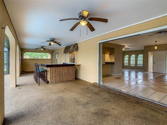 Building Photo - 2375 Bendway Dr
