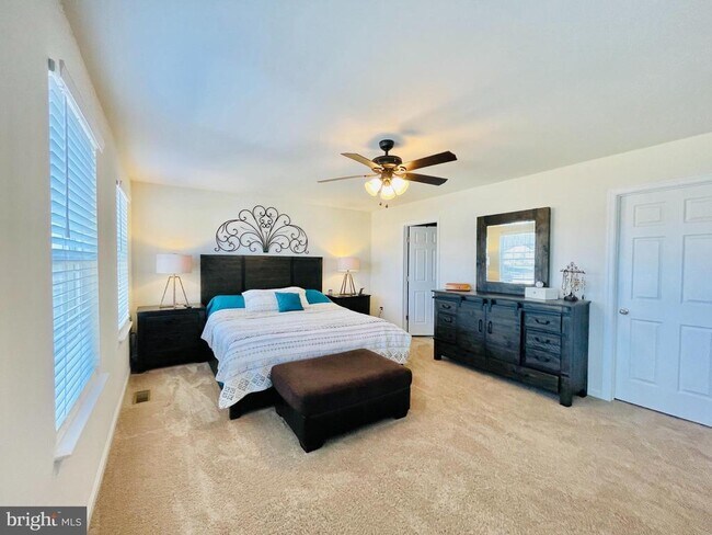 Building Photo - 73 Wellspring Dr