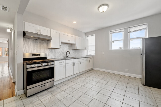 Building Photo - 7515 S Essex Ave