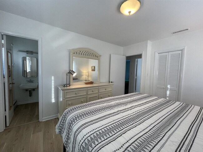 Building Photo - 58223 Dunes Dr