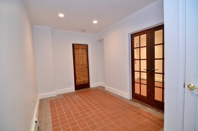 Building Photo - 70 Clarendon St