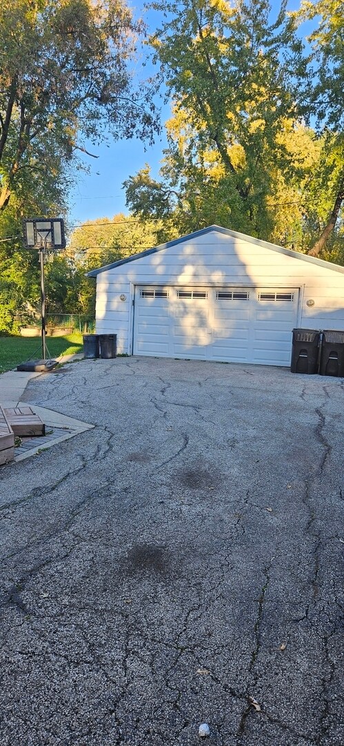 Building Photo - 1702 Knoll Ave