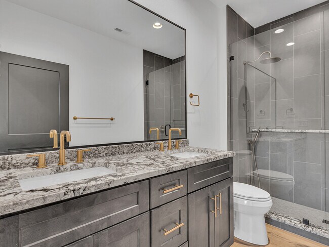 Building Photo - 252 River Valley Cir