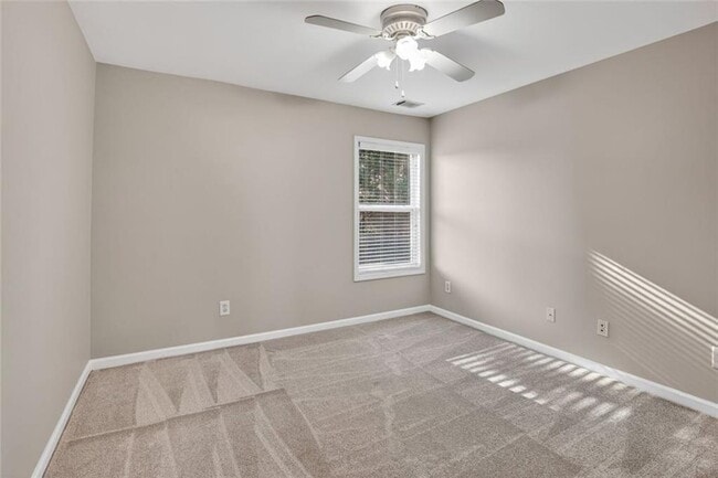 Building Photo - 1656 Granville Ct