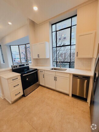 Building Photo - Chatham Place Apartments, Downtown Winston...
