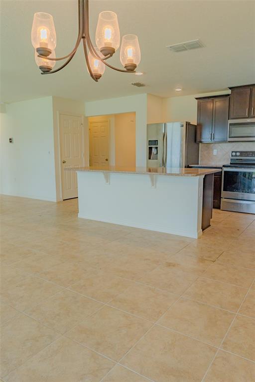 Building Photo - 275 Lake Lucerne Way