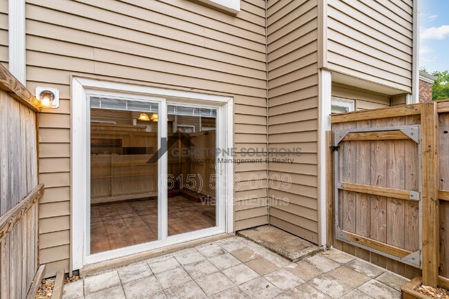 Building Photo - 404 Granville Rd