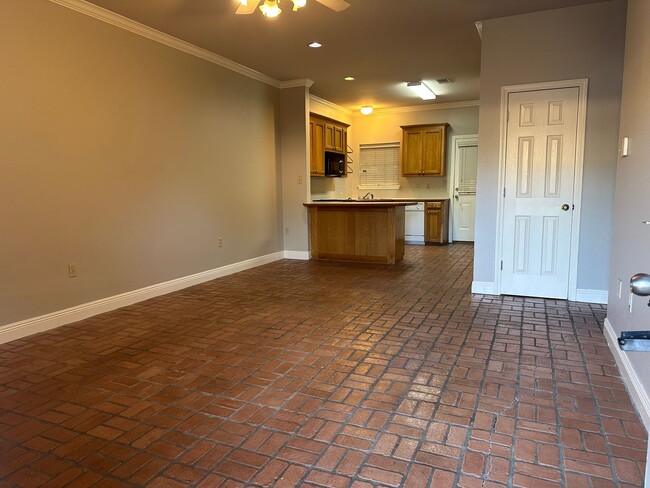 Primary Photo - Spacious 3-Bedroom Home for Rent!