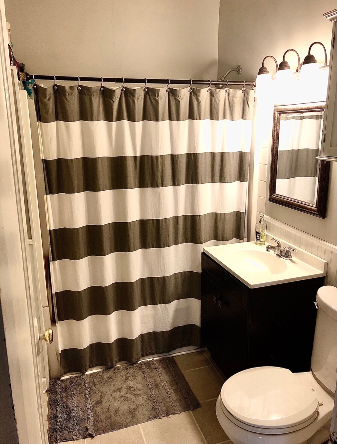 Building Photo - 1124 Summit Ave