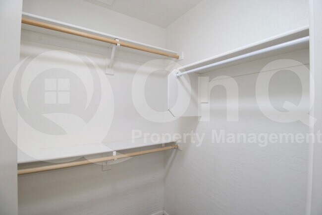 Building Photo - 14867 W Acapulco Ln