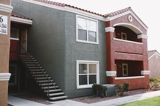 Building Photo - SW - CONDO - 2 BEDROOM - 1ST FLOOR
