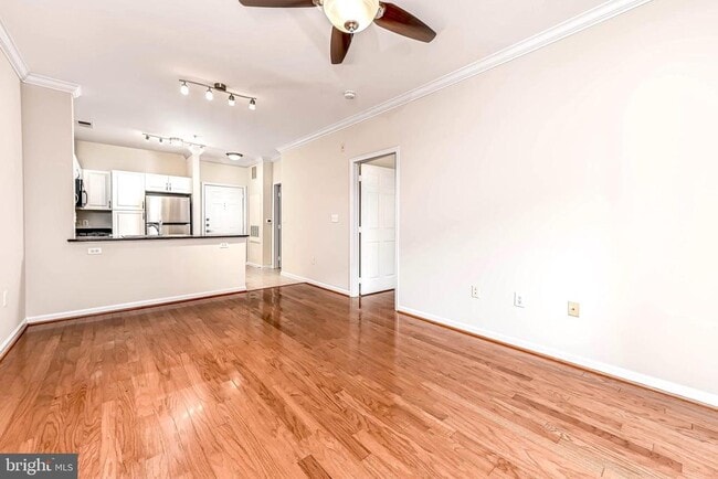 Building Photo - 12909 Centre Park Cir