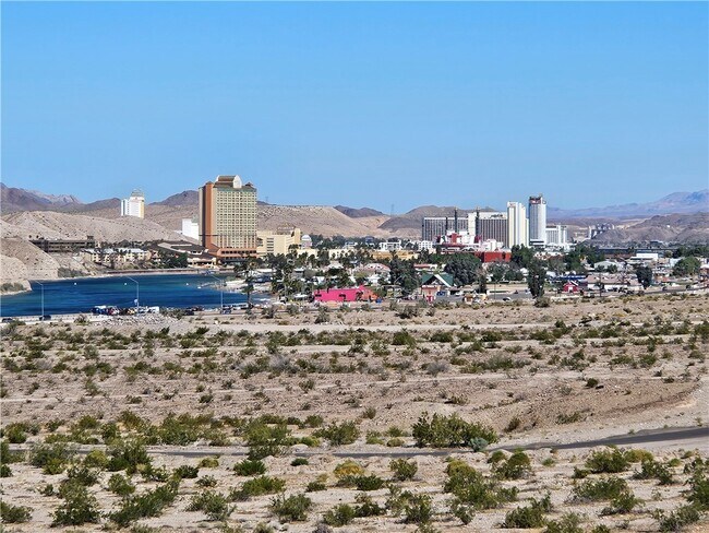 Building Photo - 2022 Merrill Ln