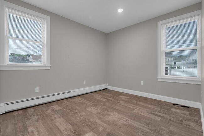 Building Photo - 71 Cypress St