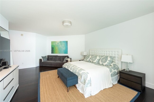 Building Photo - 2711 S Ocean Dr