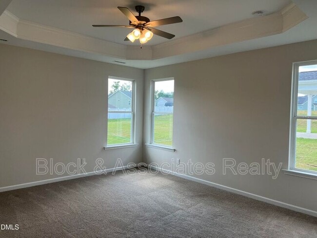 Building Photo - 262 Streamliner Blvd