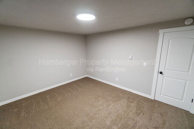 Building Photo - 508 E Rich Ave