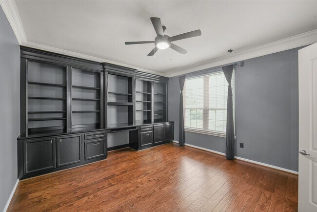 Building Photo - 402 Sterling Heights Ln