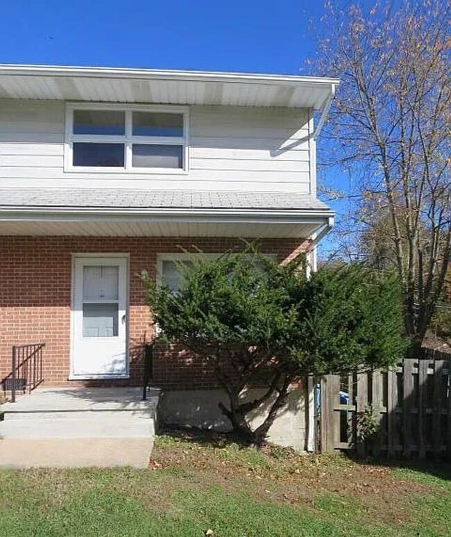 Primary Photo - (MR) 847-853 Tydings