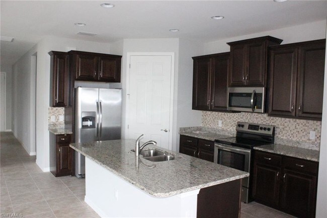 Building Photo - 3119 Amadora Cir