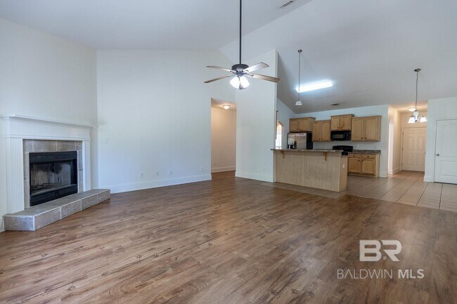 Building Photo - 101 Normandy St