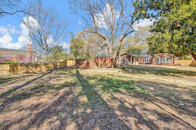 Building Photo - 4679 Walnut Grove Rd