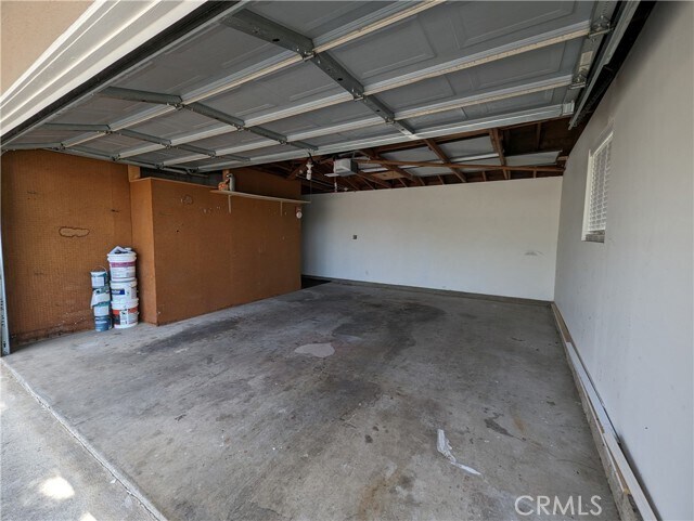 Building Photo - 533 Esther Way
