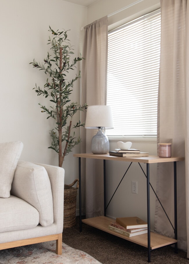 Building Photo - The  Brenchley Apartments