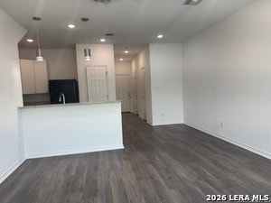 Building Photo - 6942 Crestway Rd