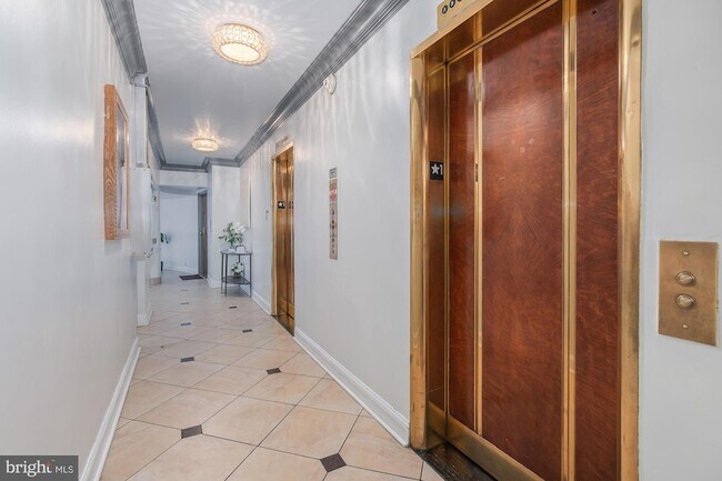 Building Photo - 2141 I St NW