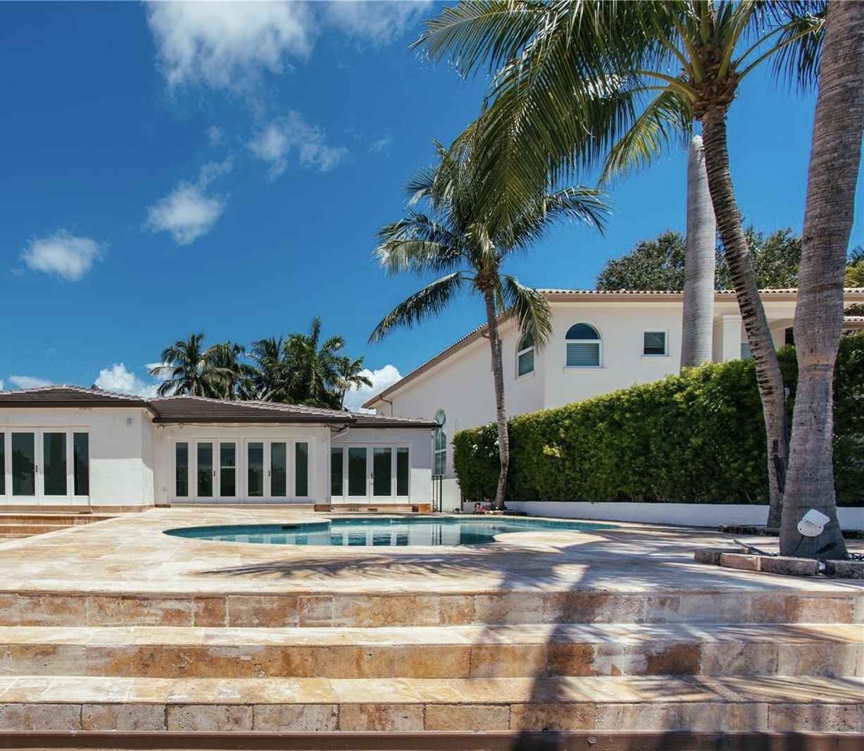 Building Photo - 72 S Hibiscus Dr