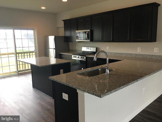 Building Photo - 145 Jewel Box Dr