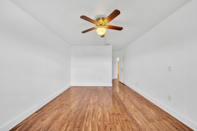 Building Photo - 4111 Coral Tree Cir