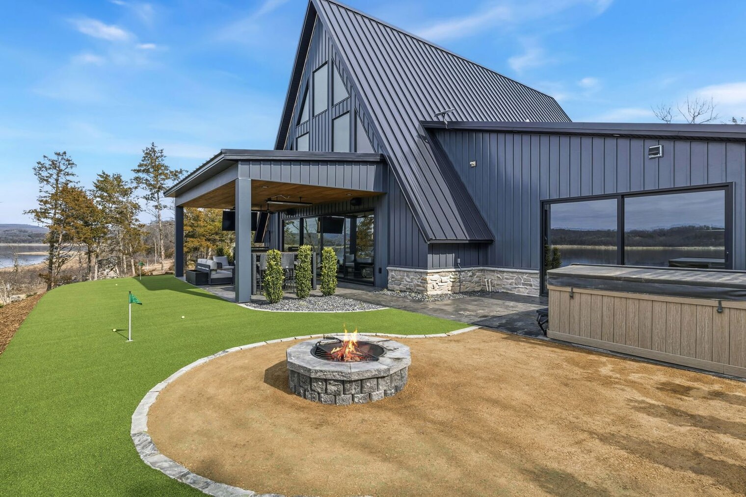 Building Photo - 9770 Larkin Ln