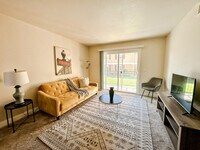 Building Photo - 12701 N Pennsylvania Ave