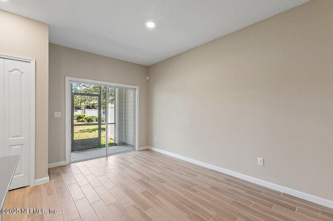 Building Photo - 1111 Beach Dune Dr
