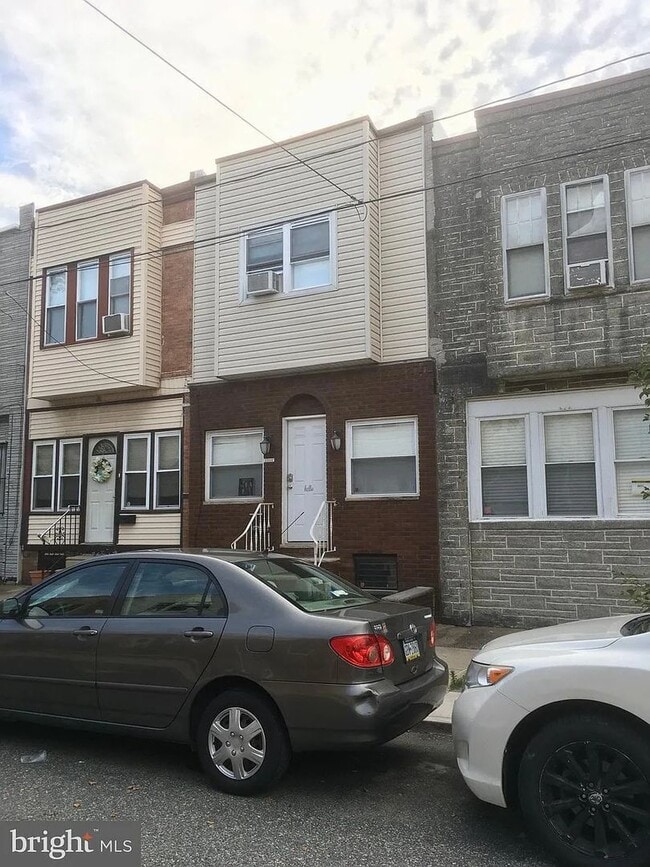 Building Photo - 2202 S Woodstock St