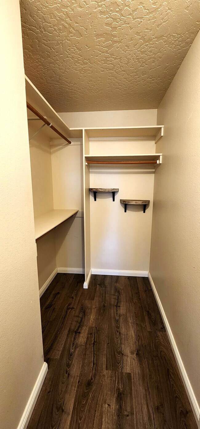 Building Photo - 3654 E Wormwood Ct