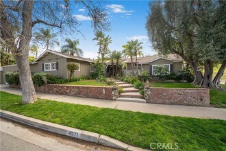 Building Photo - 4571 Canoga Dr